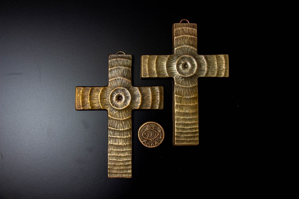 Taufkreuz
Kreuz
Bronzeguss
© atelier johannes schweighofer